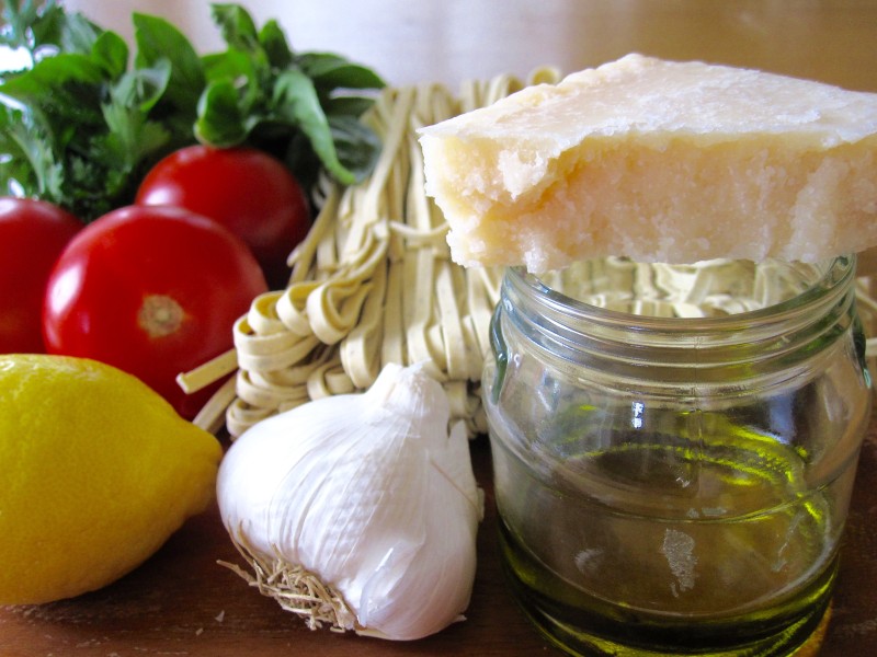 Ingredients for Fresh Tomato Basil Pasta - Cook It Fresh